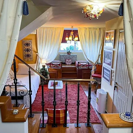 Maison De Poupee *