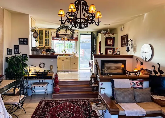 فيلة Maison De Poupee