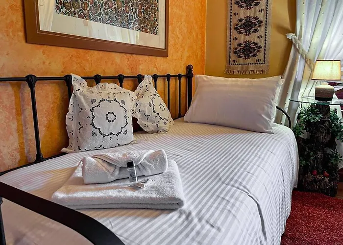 Maison De Poupee فيلة لوترا أوراياس إلينيس